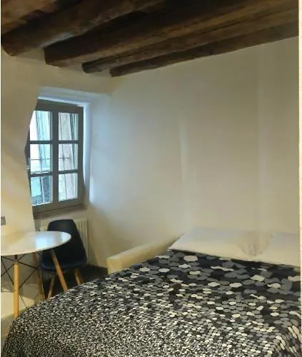 Kasa 300 Apartment *